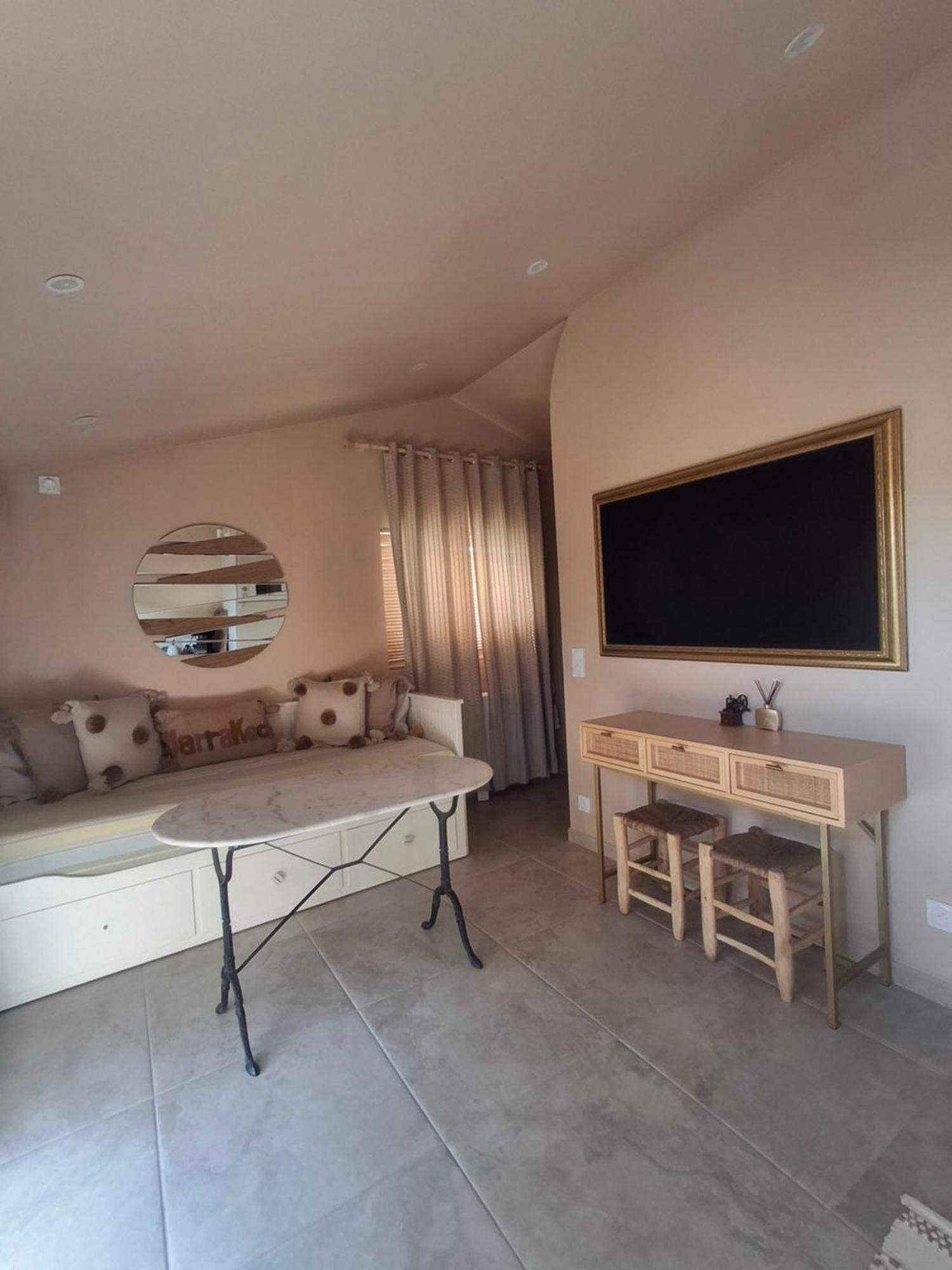 Ferienhaus Dar Fafy Cosy Au Calme A 15min De Nantes Bouguenais